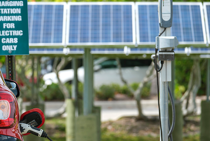 Soluciones híbridas que combinan mercado eléctrico y generación local